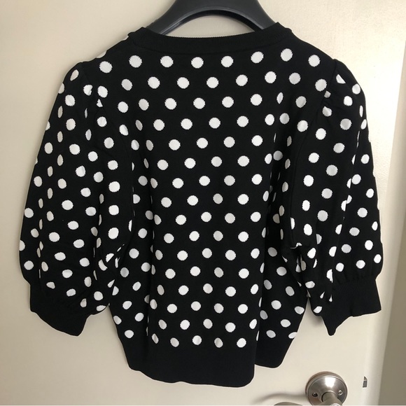 Black and white polka dot knit top. - Picture 10 of 10